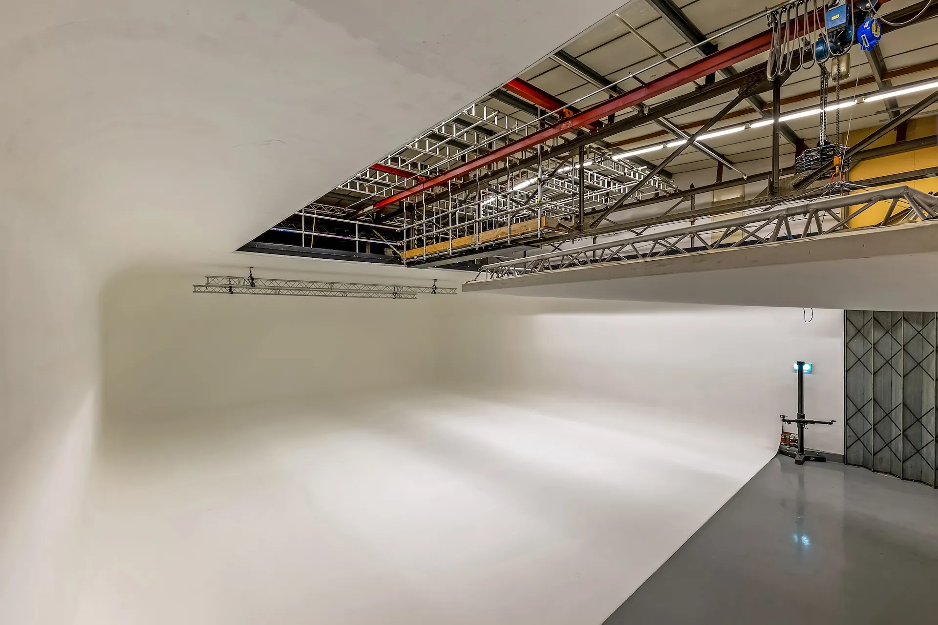 Malcolm Ryan Studios – Studio 1 – Landscape – 02