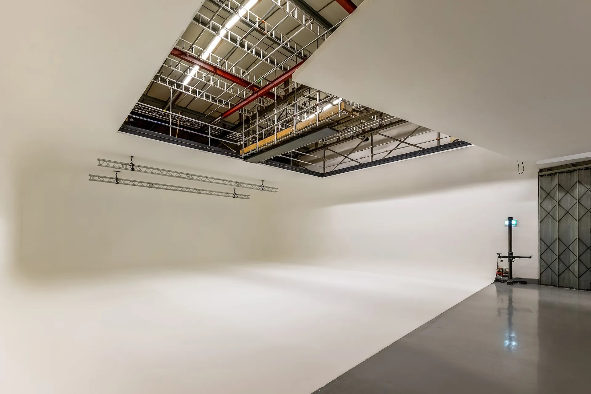 Malcolm Ryan Studios – Studio 1 – Landscape – 05