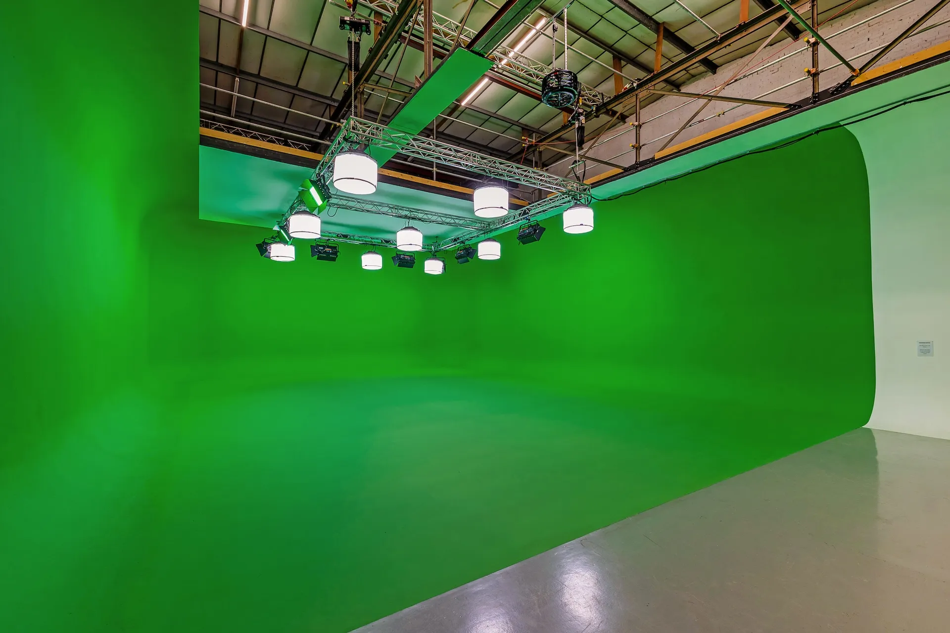 Malcolm Ryan Studios – Studio 2 – Landscape – 05