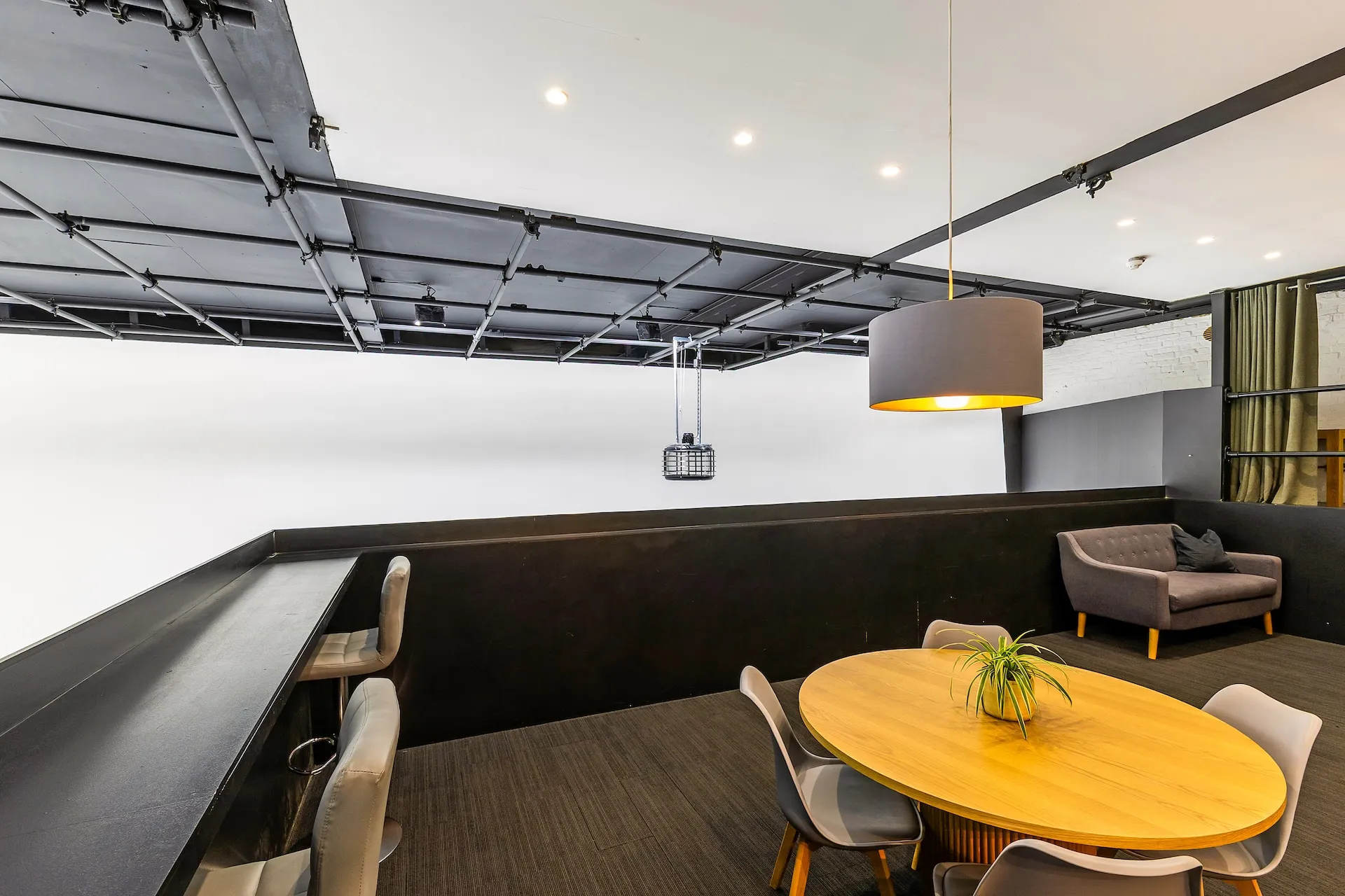 At Malcolm Ryan Studios, every aspect of the facility has been designed around the needs of production teams. From make-up rooms and production offices to crew catering, parking, Wi-Fi and equipment support, everything is available on-site to help minimise downtime and keep productions moving efficiently throughout the day.