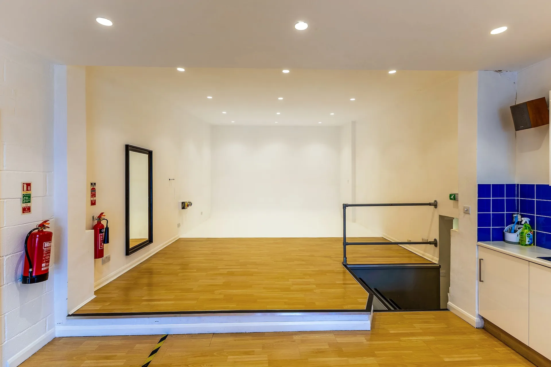 Malcolm Ryan Studios Studio Hire London for Film, Photography & Commercial Shoots Infinity Coves, Drive-In & Green Screen Studios at MR Studios