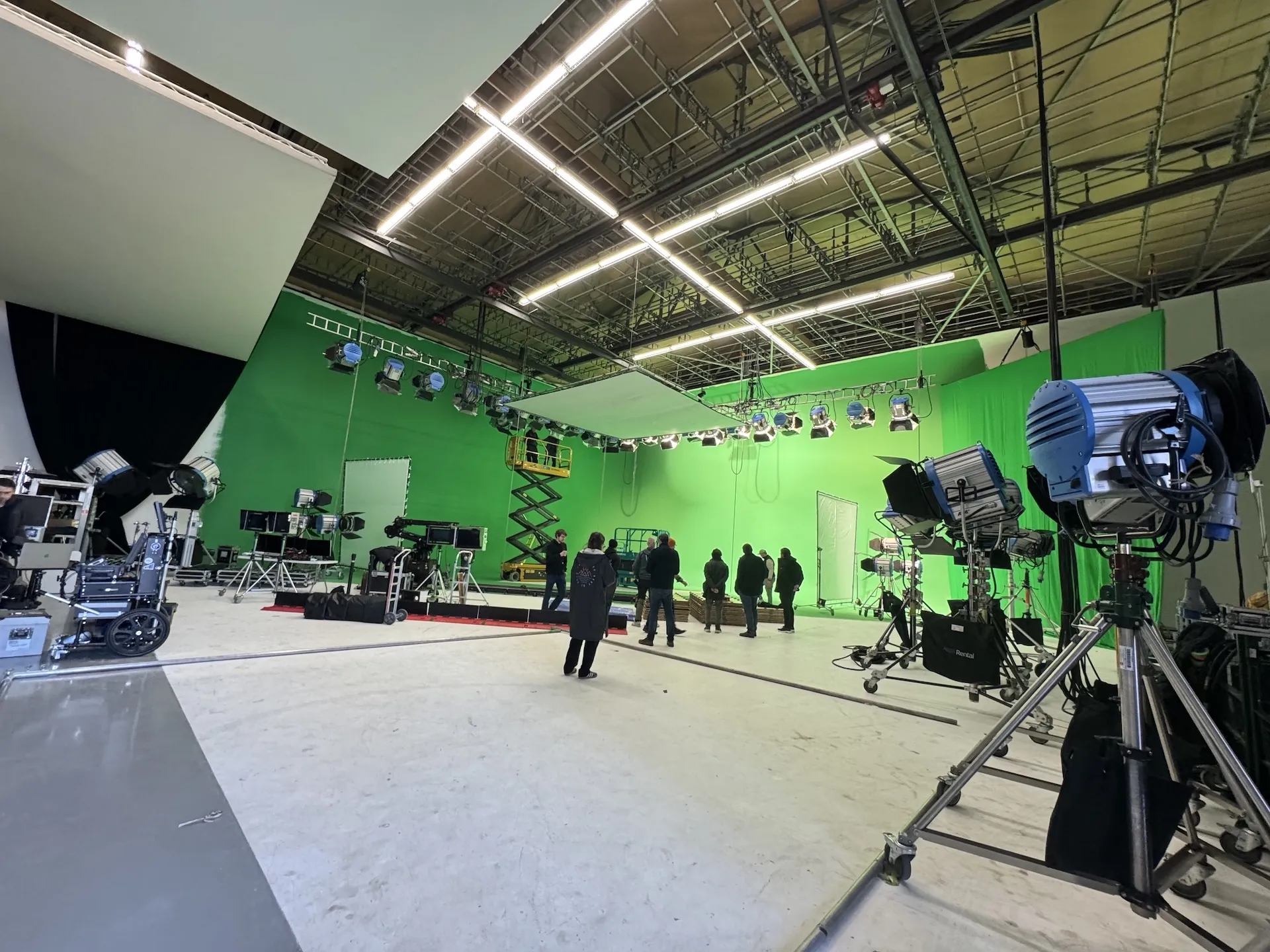 Not all green screen studios deliver the same results. Here's how to tell the difference before shoot day.