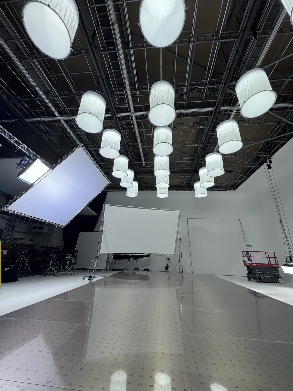 Malcolm Ryan Studios – Studio A – Portrait – 20