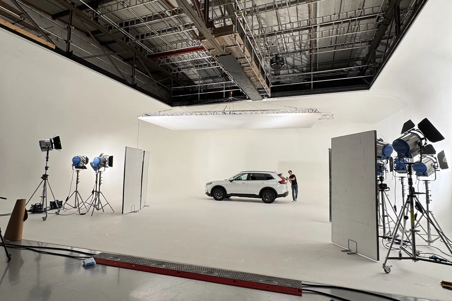 This guide covers the five things worth checking before you book an infinity cove studio in London, and what good answers actually look like.